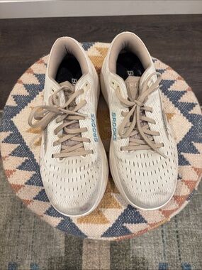 Brooks Cream Running Shoes with Blue Logo